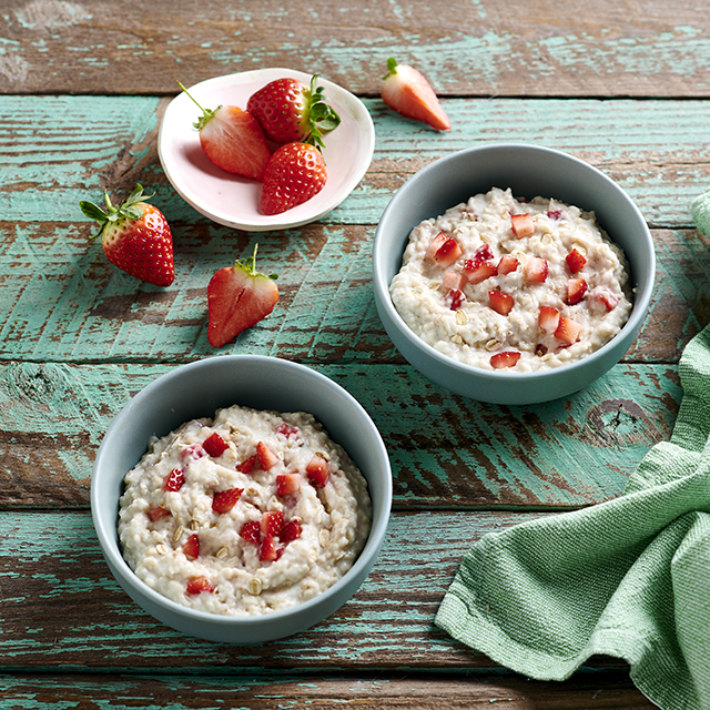 Gluten Free Strawberry and Yoghurt Porridge
