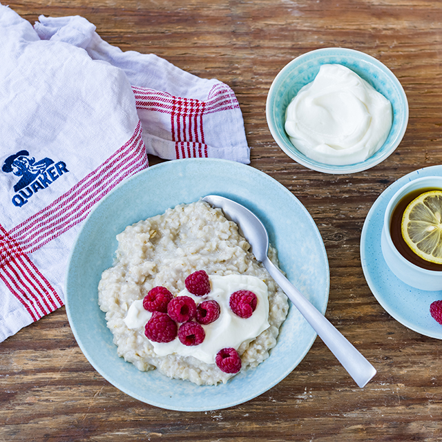 Raspberry and Yoghurt Porridge